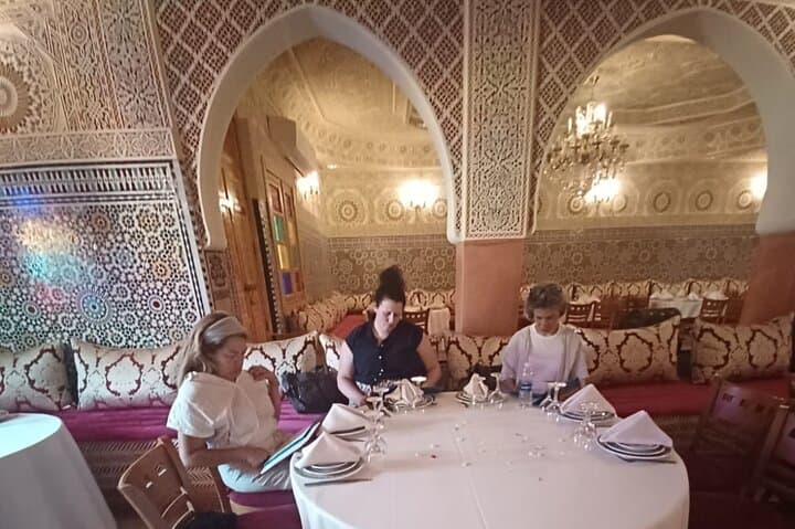 Casablanca Private Night Tour with Traditional Dinner