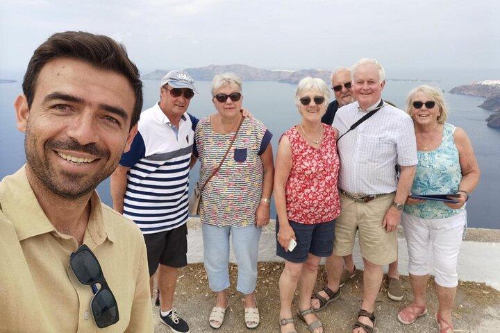 SANTORINI PRIVATE TOUR with Flexible Itinerary & Pickup
