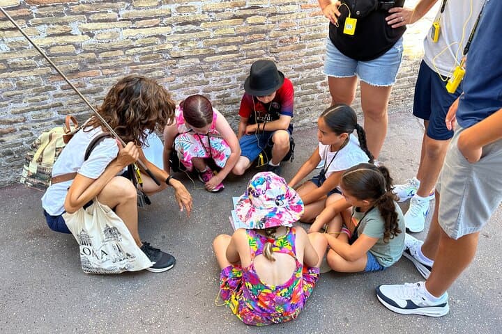 Mamma Mia! Colosseum & Roman Forum Tour & Kid-Friendly Activities