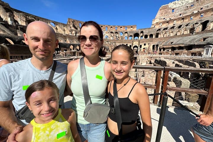 Mamma Mia! Colosseum & Roman Forum Tour & Kid-Friendly Activities