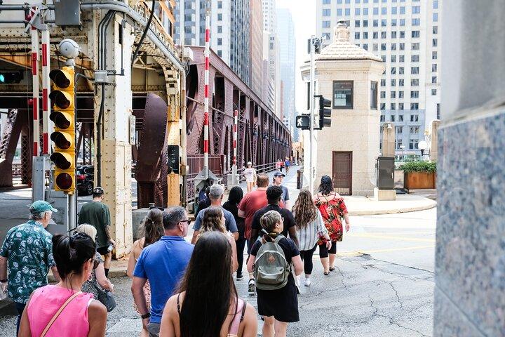 Chicago's Downtown Donut & Family-Friendly History Walking Tour