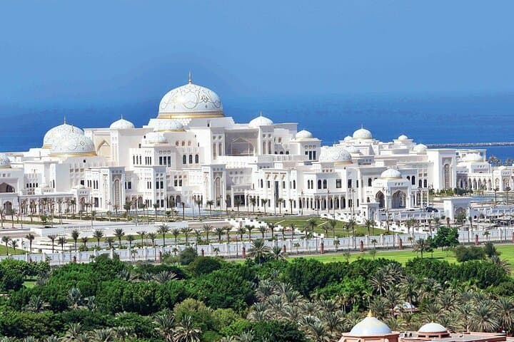 Full Day Private Tour to Abu Dhabi from Dubai