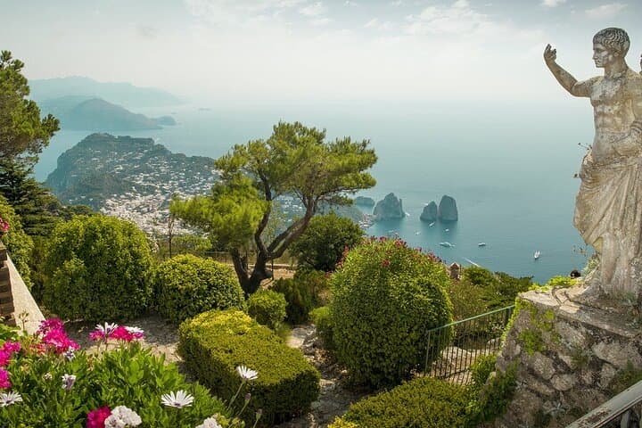 6 Hours Private Tour of Capri with Certified Guide