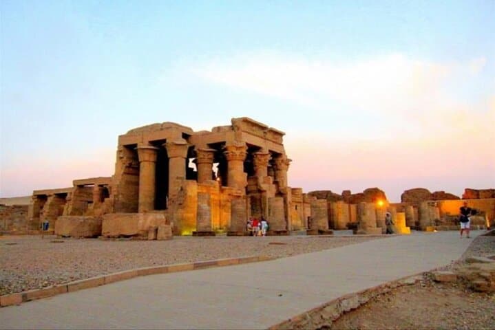 Luxor to Edfu and Kom Ombo Private Tour