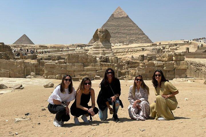 Full Day Tour Giza Pyramids, Sphinx, Saqqara & Memphis
