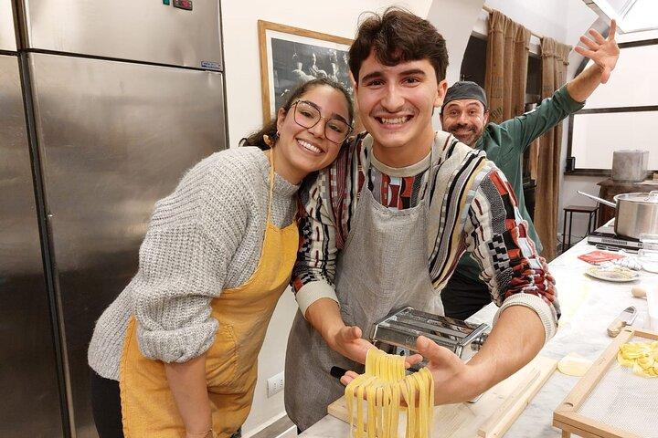 Private Super Fun Pasta and Gelato Making Near the Vatican