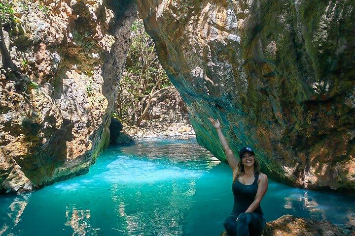La leona waterfall hike private experince