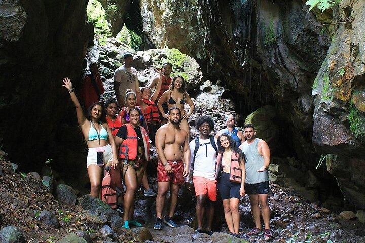 La leona waterfall hike private experince