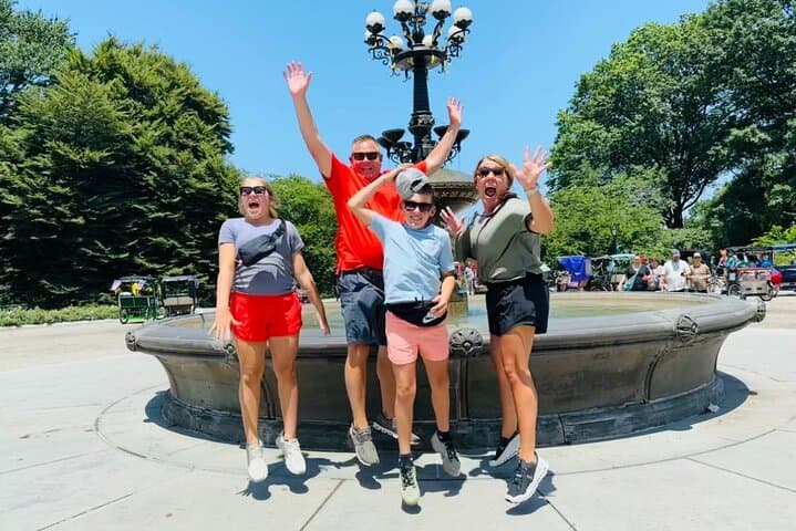 Central Park Pedicab Tour with Natural History Museum Access