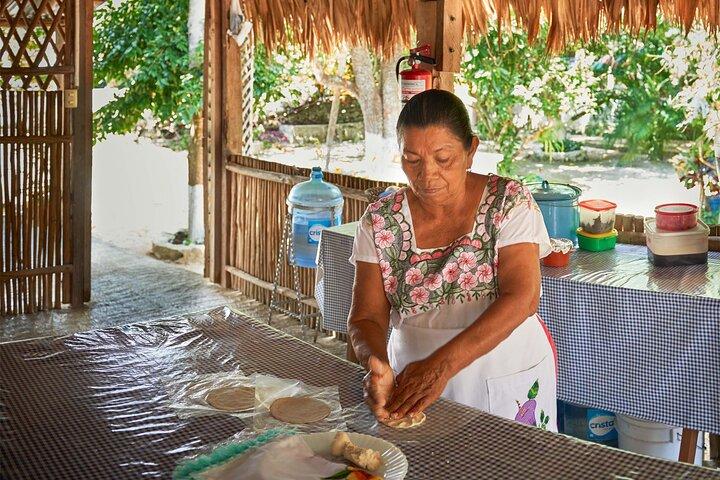 Bacalar 7 Color Lagoon and Mayan Family from Costa Maya Port