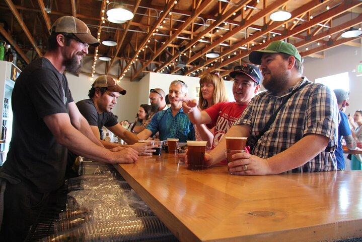 Craft Beer Tasting Tour in Ballard Brewery District with Food