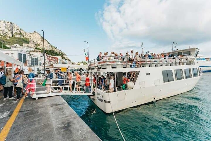From Naples: CAPRI ISLAND TOUR BY BOAT with stop for swimming
