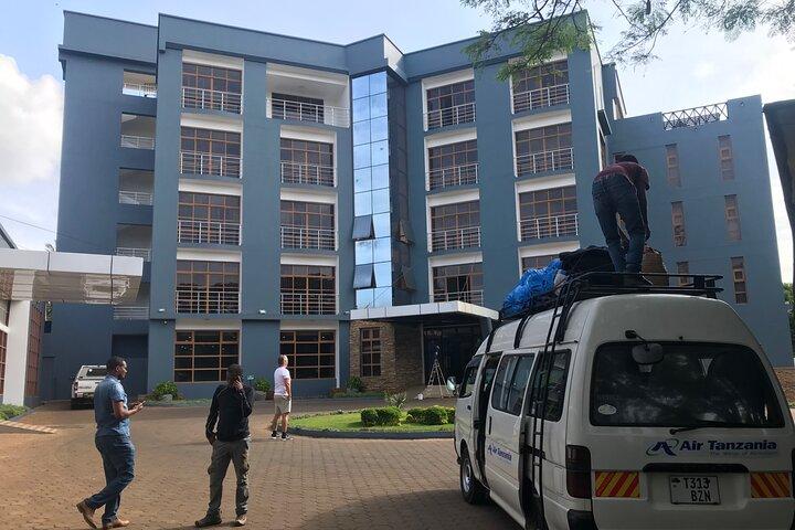 Private Kilimanjaro Airport Transfer to or from Tanzania