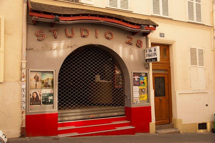Iconic Amelie Movie Locations - Private Tour with Friendly Guide