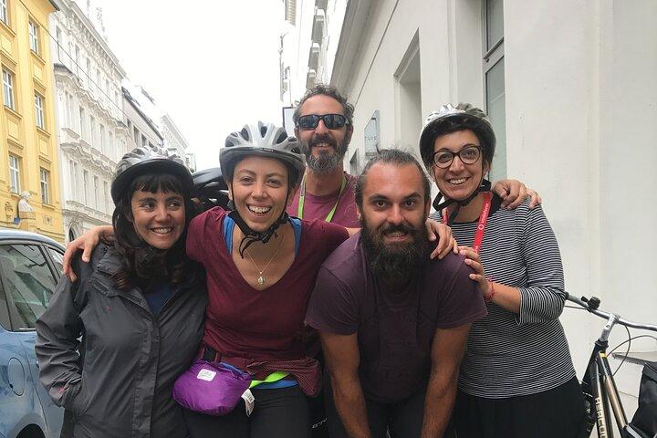 Private Budapest Adventure E-bike Tour to Buda Hills