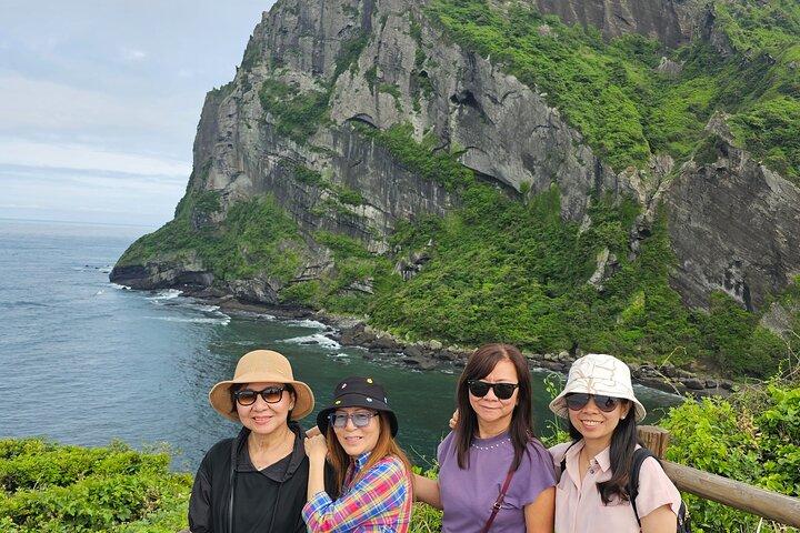Private Day tour on the fantasy island for CRUISE customers