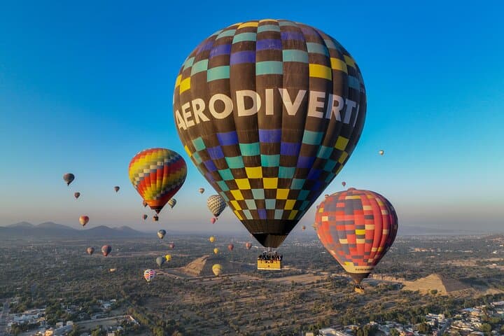 Aerodiverti Balloon Flight + CDMX Transportation + Pyramids + CAVE