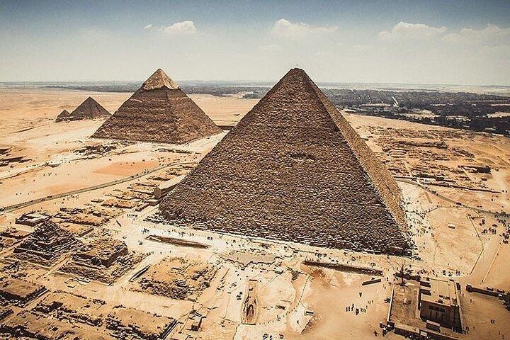 Full Day Tour Giza Pyramids, Sphinx, Saqqara & Memphis