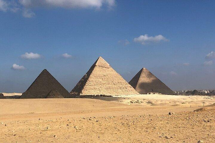 Full Day Tour Giza Pyramids, Sphinx, Saqqara & Memphis