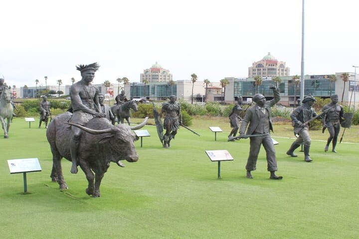 Robben Island & Long March to Freedom Tour All Tickets included