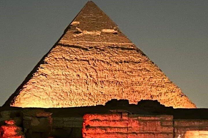 Half day Giza pyramids and Sphinx tour with an Egyptologist