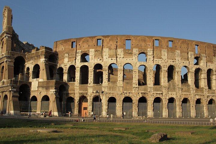 Colosseum Gladiator's Arena and Ancient Rome Tour
