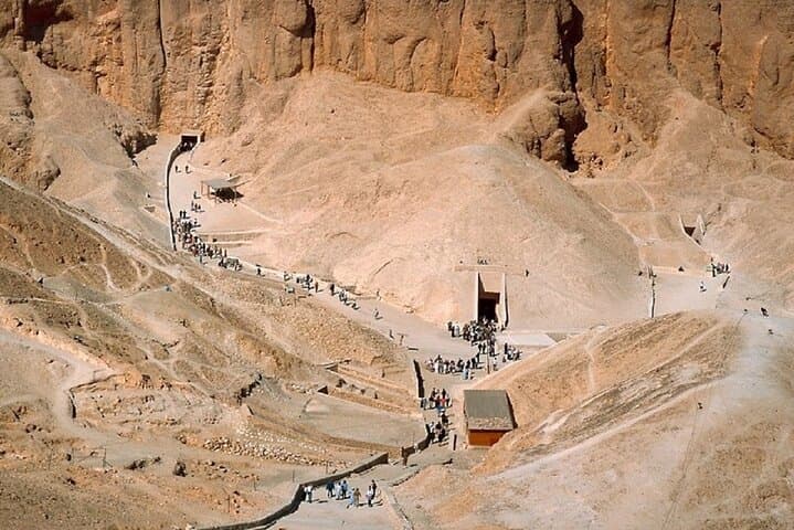 Luxor Private Tour: Valley of Kings, Hatshepsut, and Memnon