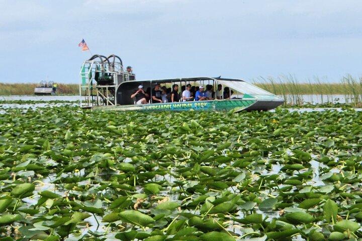 Everglades Alligator Airboat Tour with Bus transfer from Miami