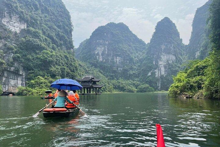 1 Day Luxury Tour to Ninh Binh: Bai Dinh and Trang An with Lunch