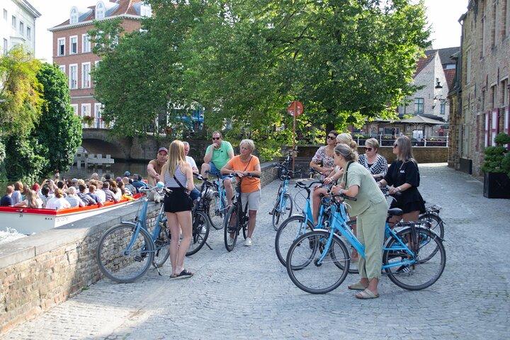 Bruges by bike tour with the locals