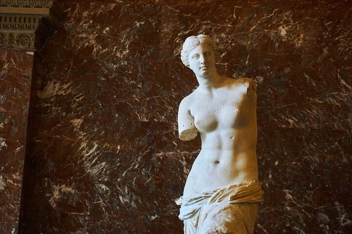 Private night tour at the Louvre