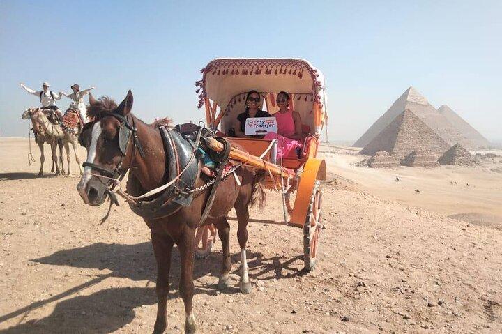 Private Day Tour to Giza Pyramids, Egyptian Museum and Bazaar