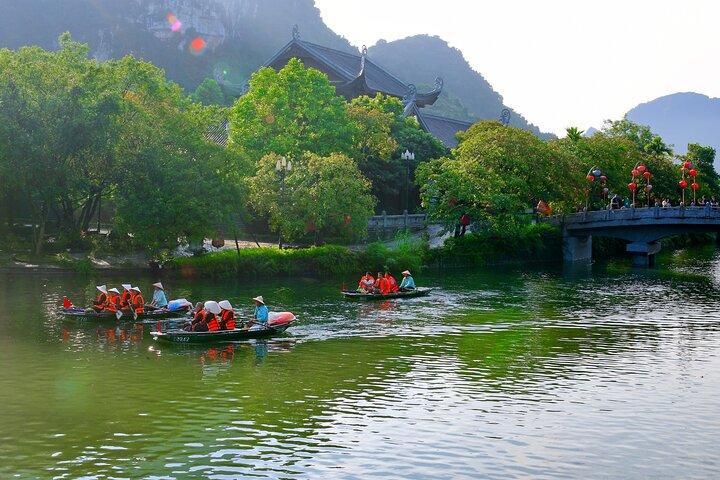 Ninh Binh Private Tour to Mua Cave Trang An Grottoes From Hanoi