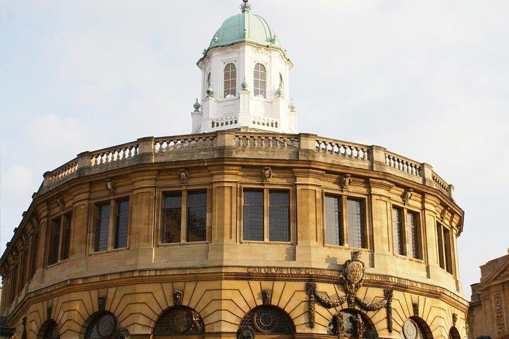 Oxford Self-Guided City Walking Tour & Scavenger Hunt