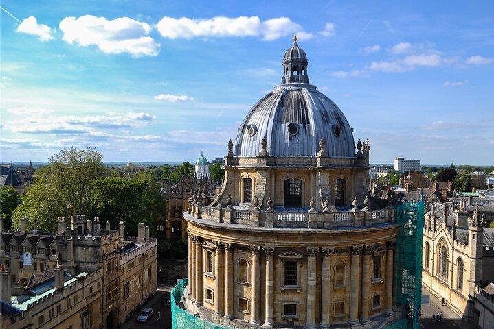 Oxford Self-Guided City Walking Tour & Scavenger Hunt