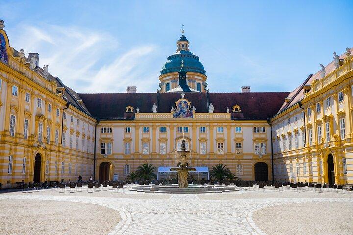 Private Tour from Vienna to Salzburg and Back in English