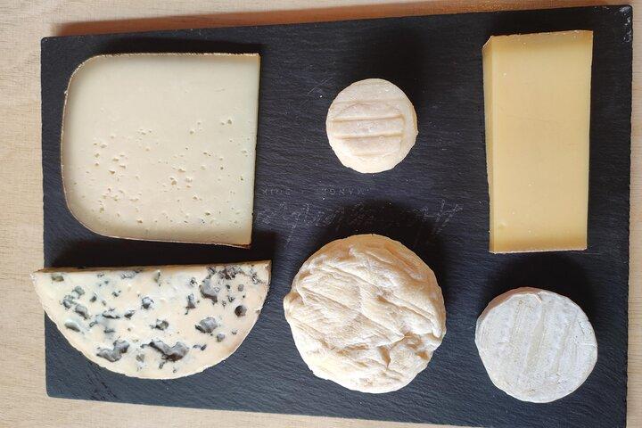 Cheese Tasting with an Expert in Paris