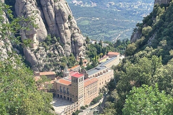 Private Morning tour Montserrat Monastery from Barcelona