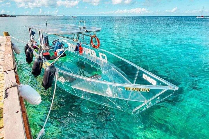 Private tour on transparent boat Cancun Nichupté lagoon