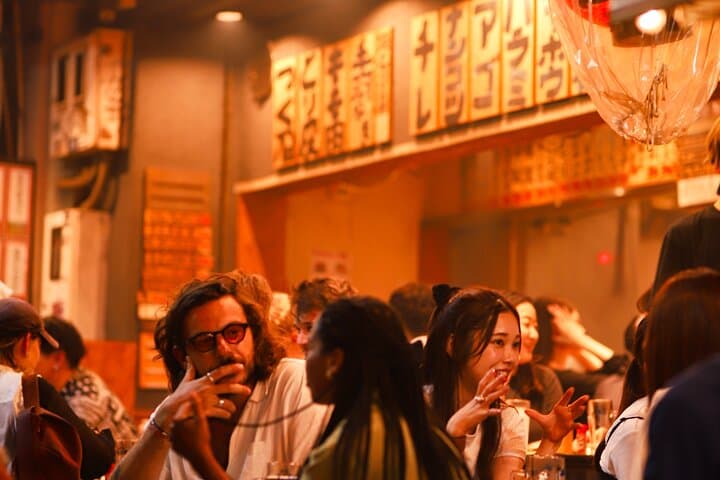 Private Shinjuku Bar Hopping Tour with Guide