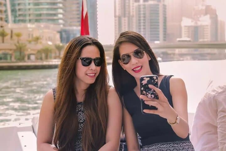 Dubai Yacht Tour with Stunning Coastline Views