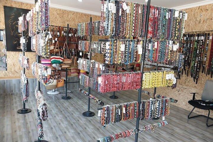 Giraffe Center And Beads Factory Day Tour From Nairobi