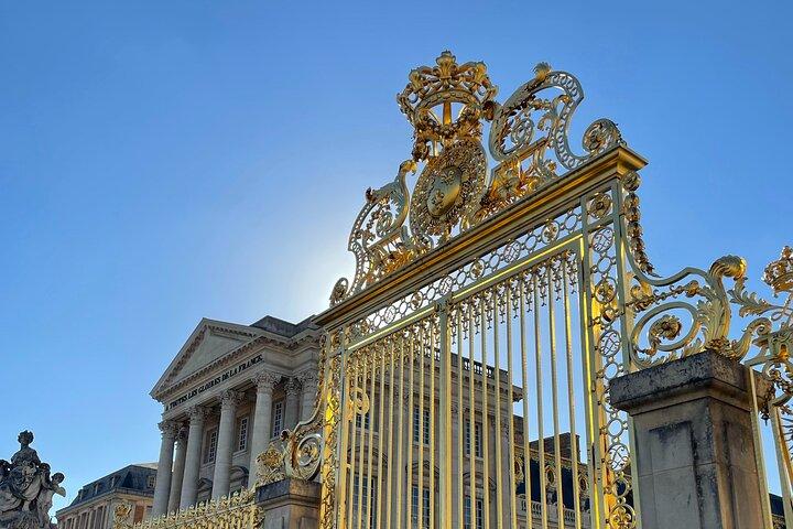 Paris to Versailles Tour: Private Guide & Transport included