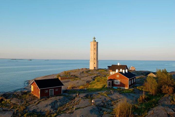 Helsinki and Porvoo Tour with Private Car & Personal Guide
