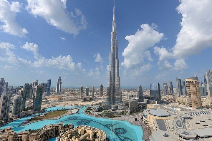 Burj Khalifa At the Top and Dubai Frame with Private Transfer