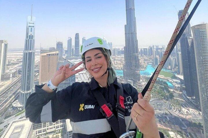 Dubai: Sky Edge Walk
