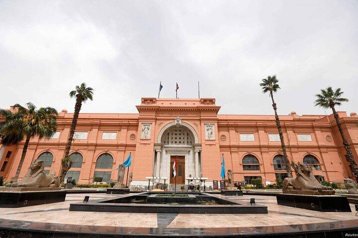 Giza Pyramids And old Egyptian Museum Tour from Alexandria Port