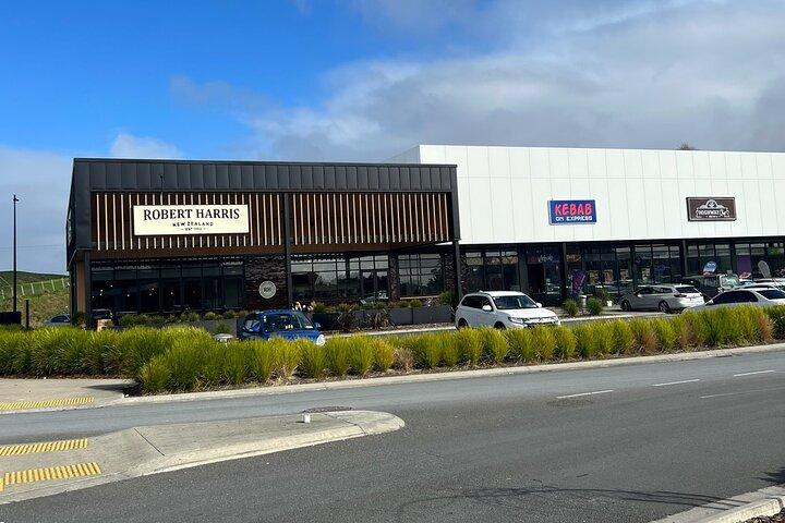 Private Round Trip Transport To Waitomo Caves From Auckland