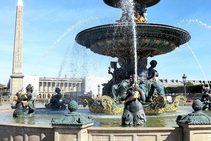 Paris Historic Private 3-hour Walking Tour with WWII Landmarks