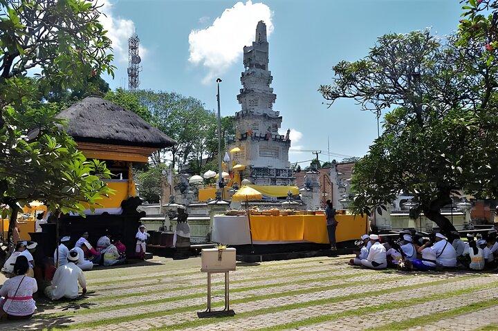 Private Bali Half-Day Car Charter: Denpasar City Trip for 7 Hours